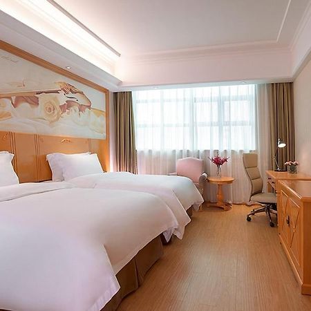 Vienna 3 Best Hotel Shenzhen Airong Road Kültér fotó
